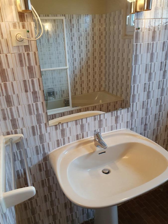 Ferienwohnung La Bourzede F3 Langeac Exterior foto