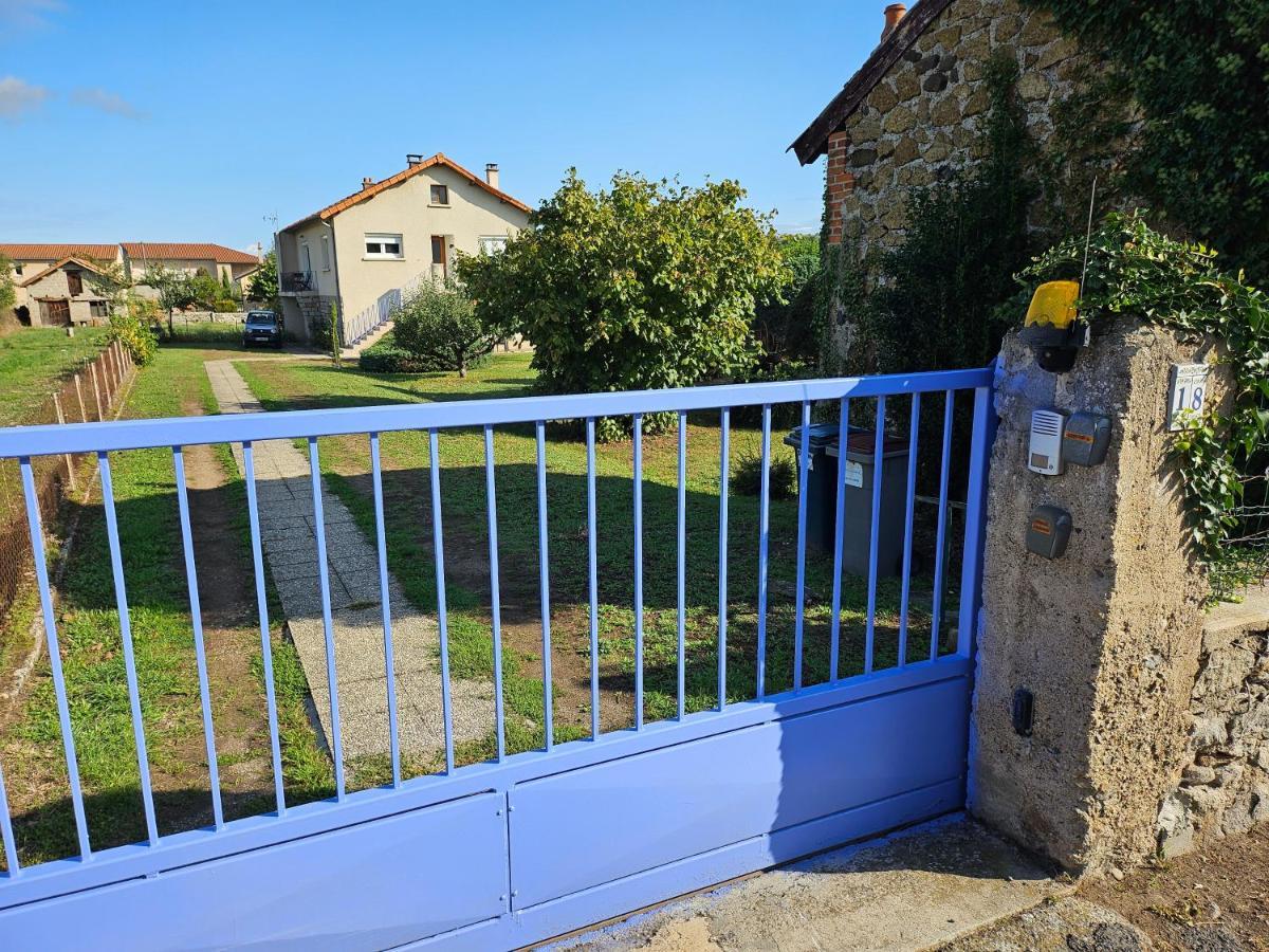 Ferienwohnung La Bourzede F3 Langeac Exterior foto