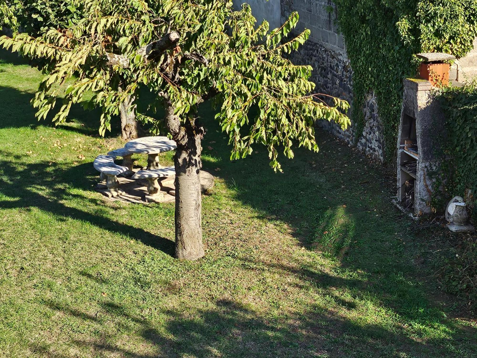 Ferienwohnung La Bourzede F3 Langeac Exterior foto